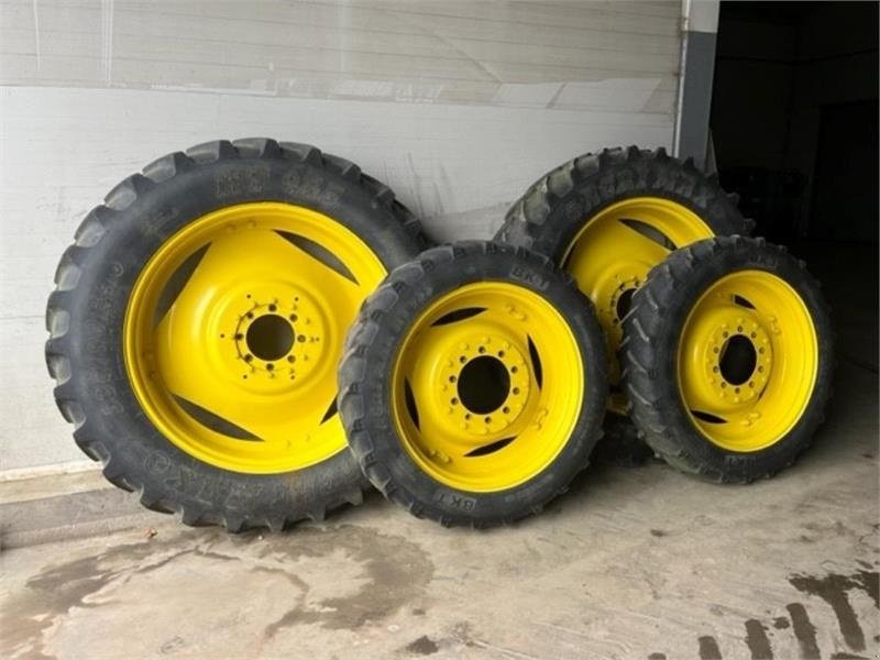 Reifen des Typs BKT Agrimax RT 380/90R46|270/95R36, Gebrauchtmaschine in Aalestrup (Bild 1)